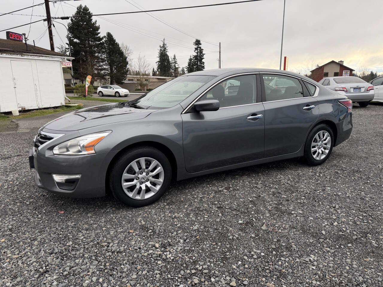 Used 2014 Nissan Altima 2.5 S FWD image 6