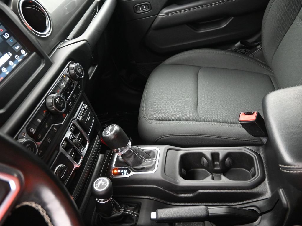 Used 2019 Jeep Wrangler Unlimited Sahara w/ Dual Top Group image 20