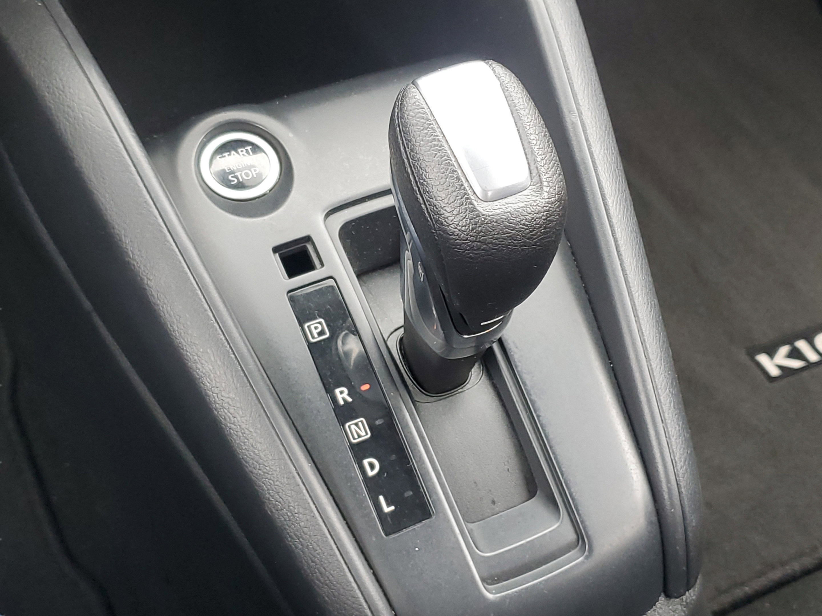 Used 2023 Nissan Kicks S FWD image 26