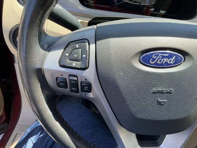 Used 2013 Ford Taurus SEL FWD image 25