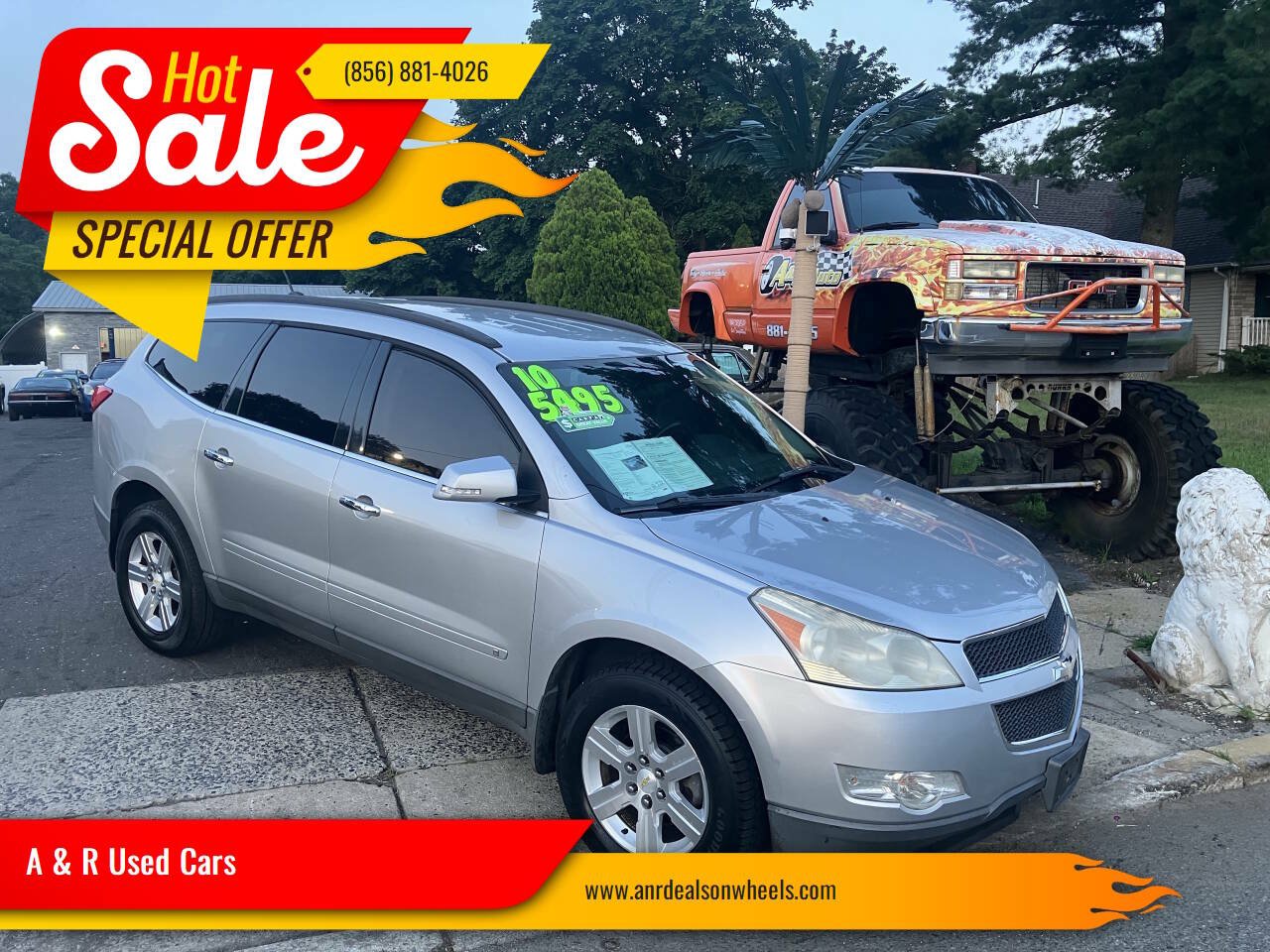 Used 2010 Chevrolet Traverse LT AWD/4WD image 1