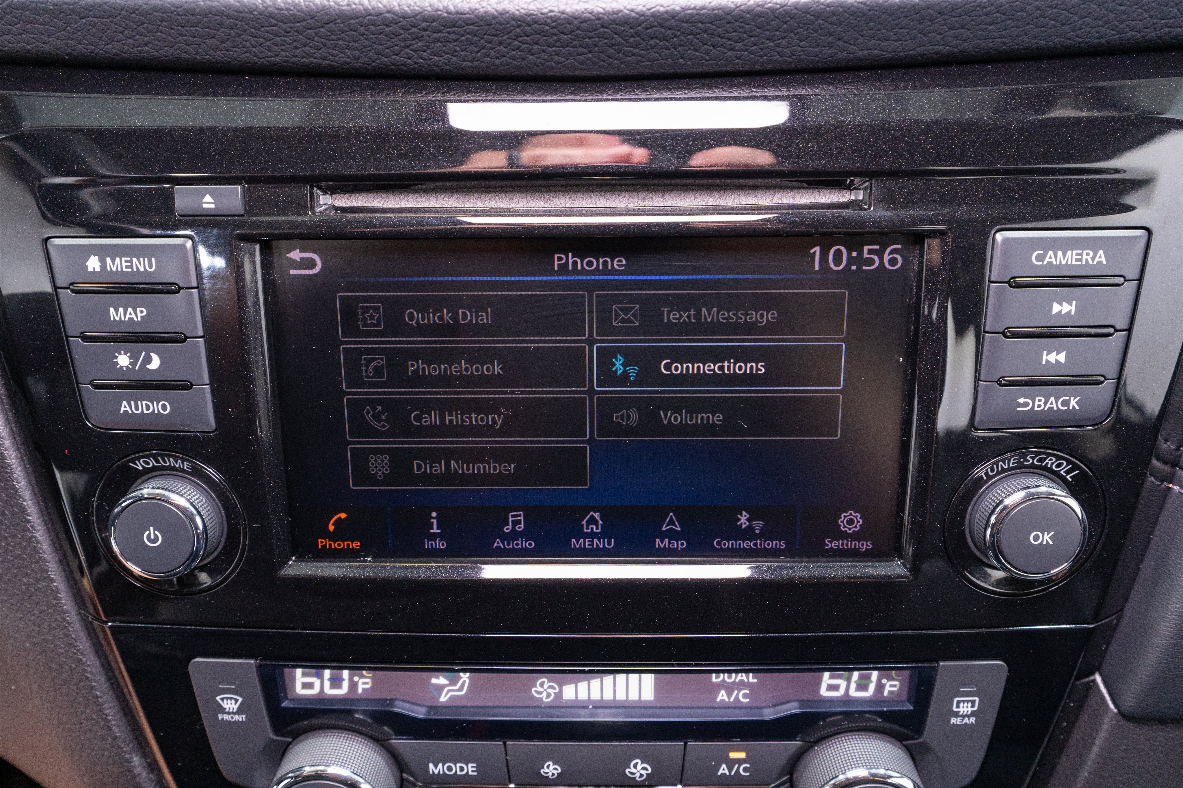 Used 2018 Nissan Rogue SL FWD image 19