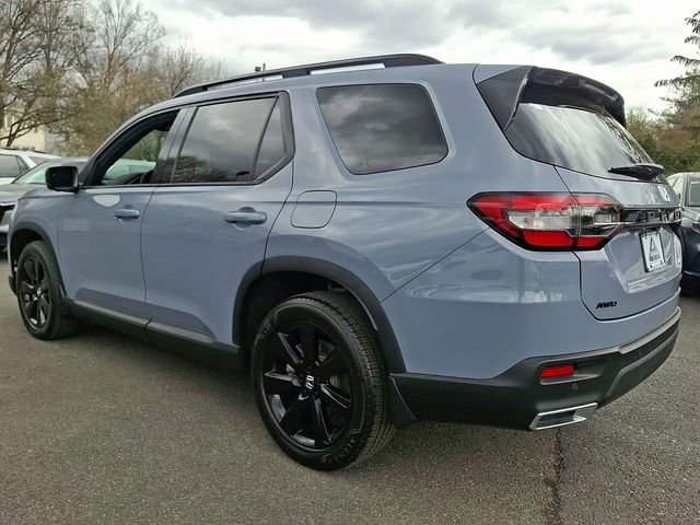 Certified 2025 Honda Pilot Black Edition image 4