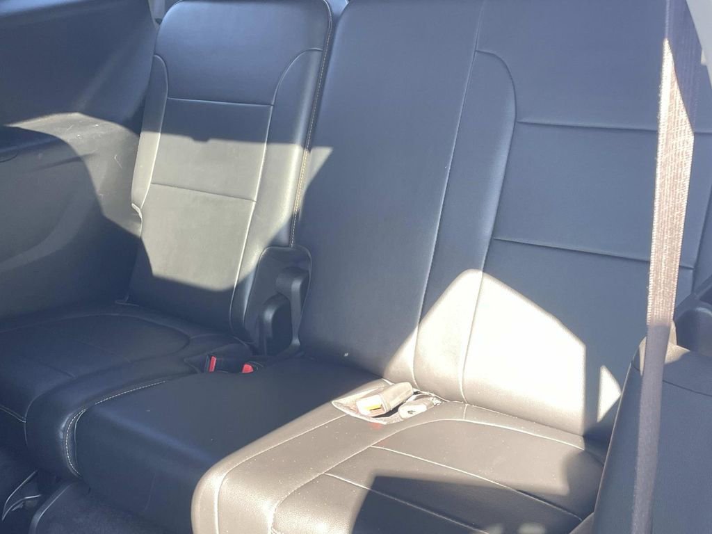 Used 2018 Chevrolet Traverse LT image 13