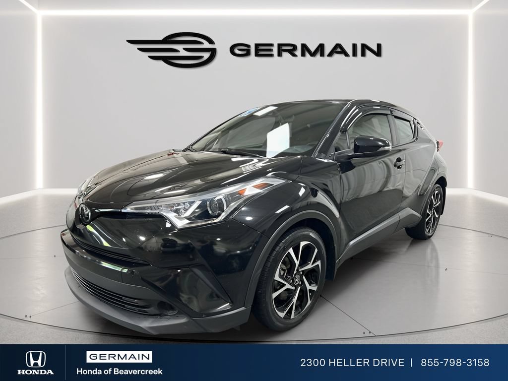 Used 2019 Toyota C-HR XLE FWD image 4