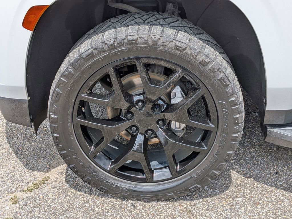 Used 2021 Chevrolet Tahoe LS AWD/4WD image 11