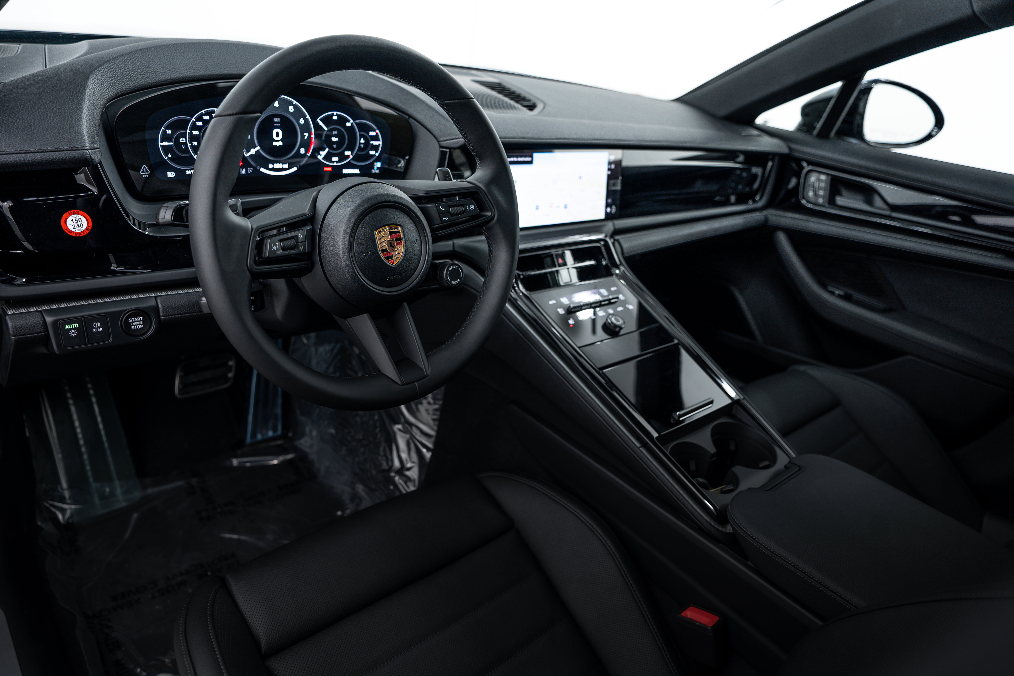 Certified 2026 Porsche Panamera 4 AWD/4WD image 4