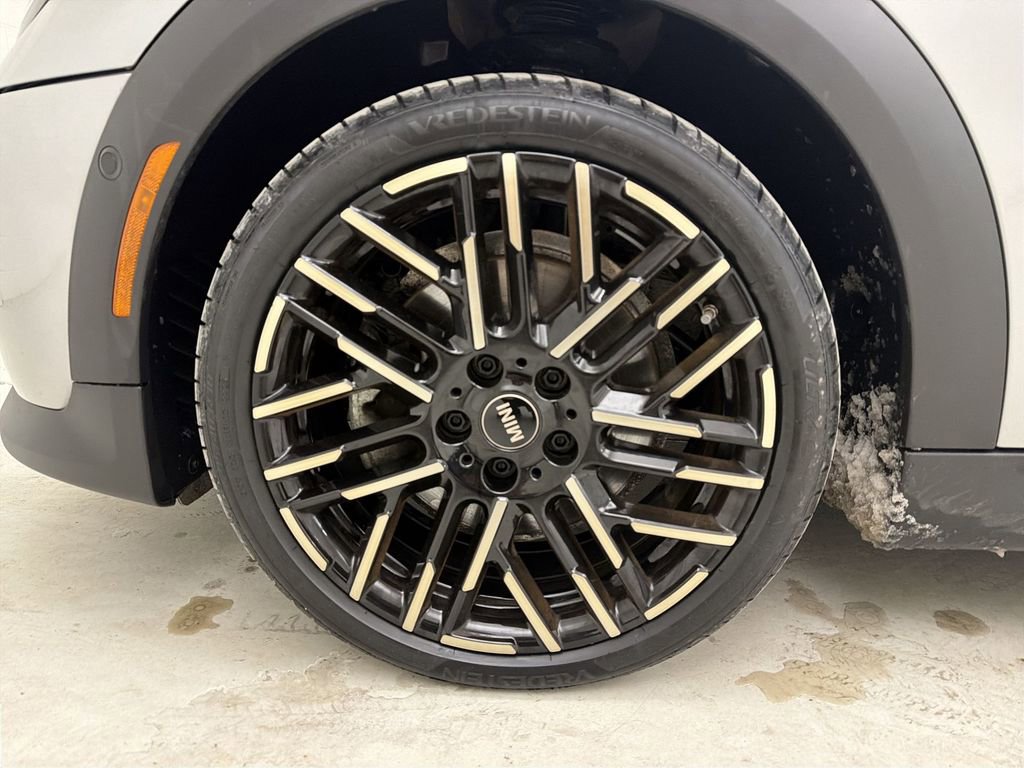 Certified 2025 MINI Cooper S image 11