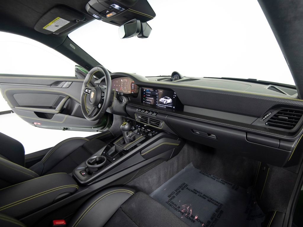 Certified 2025 Porsche 911 GT3 RWD image 30
