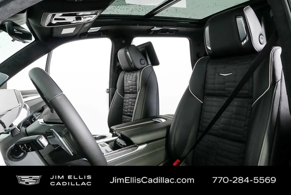 Used 2026 Cadillac Escalade V w/ LPO, Floor Liner Package AWD/4WD image 4