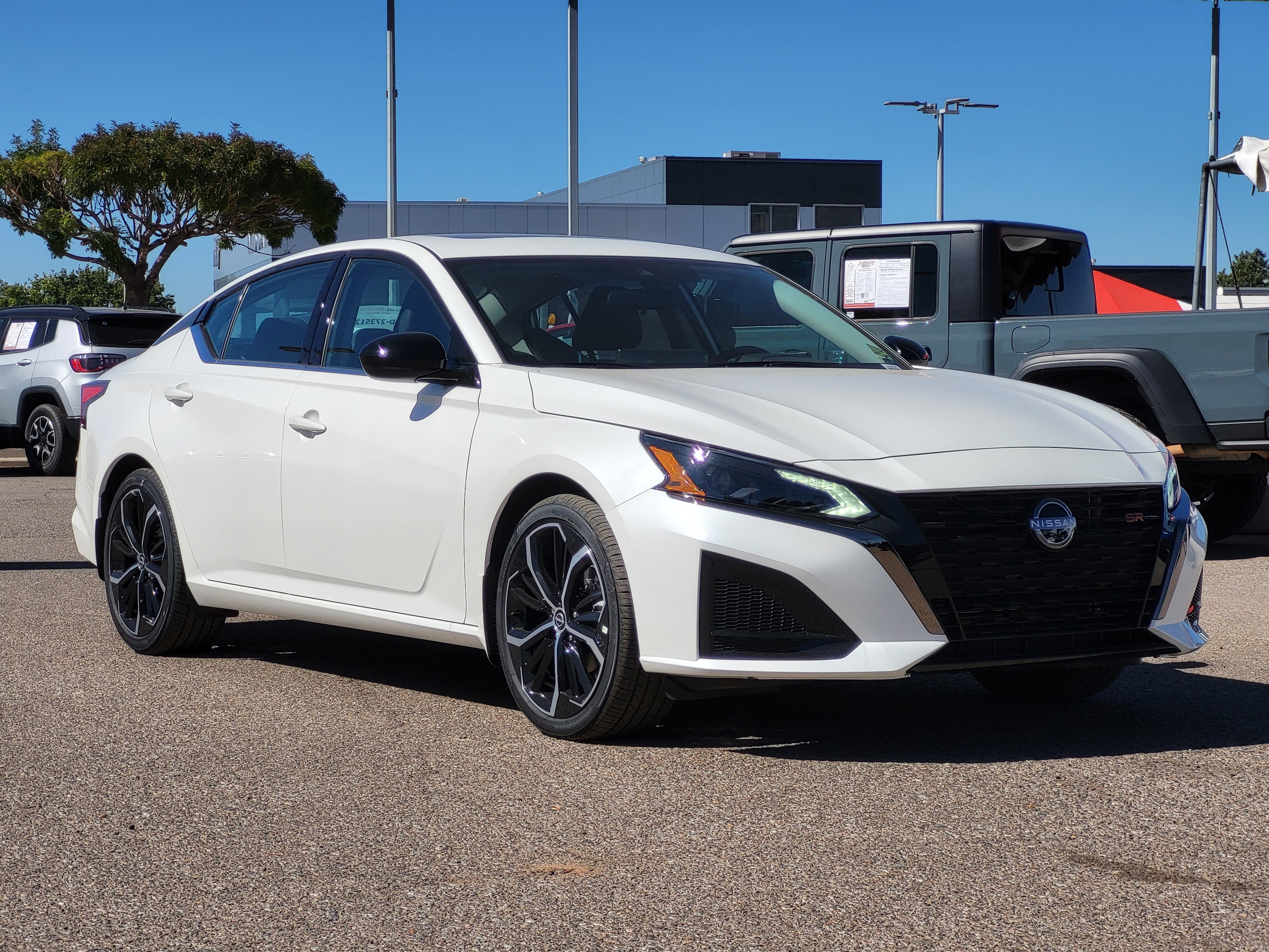 New 2025 Nissan Altima 2.5 SR w/ SR Premium Package image 7