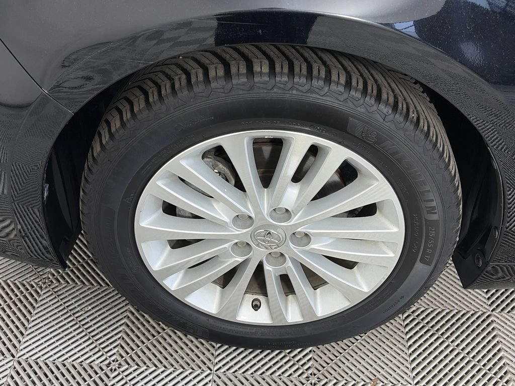 Used 2014 Toyota Avalon XLE Touring FWD image 8
