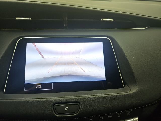 Used 2023 Cadillac XT4 Premium Luxury AWD/4WD image 5