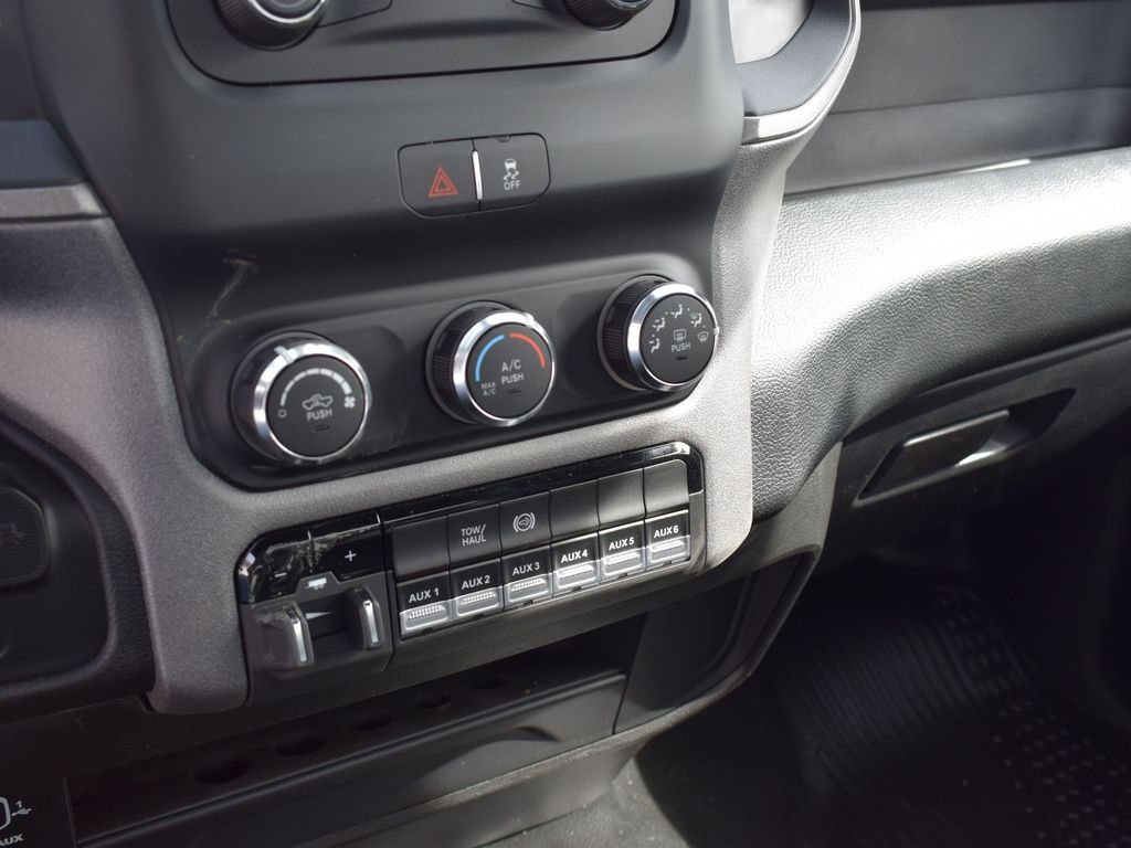 New 2024 RAM 3500 Tradesman image 19