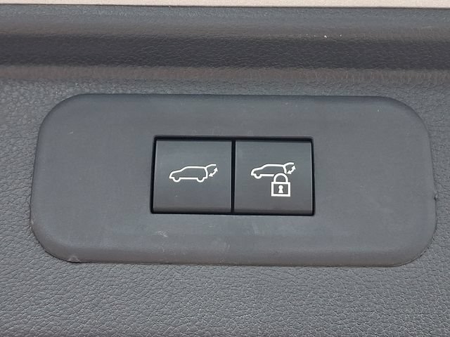 Used 2025 Toyota Grand Highlander AWD image 30