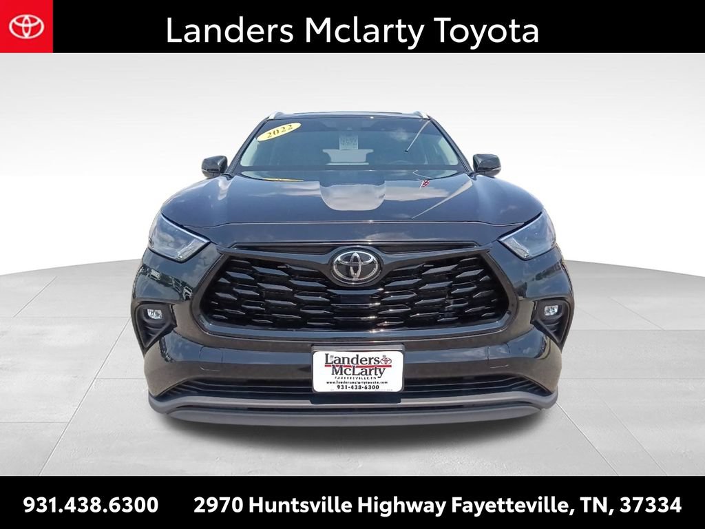 Used 2022 Toyota Highlander XLE AWD/4WD image 8