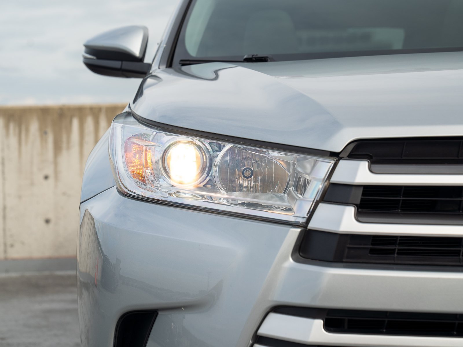 Used 2019 Toyota Highlander XLE FWD image 9