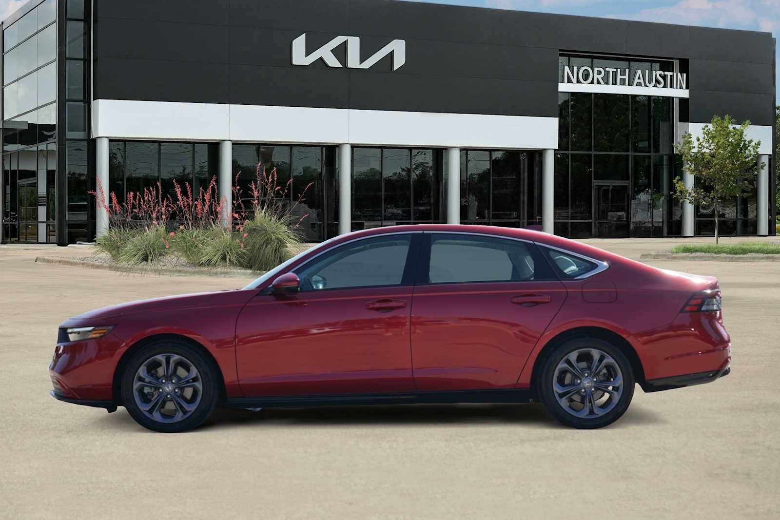 Used 2024 Honda Accord EX-L image 3