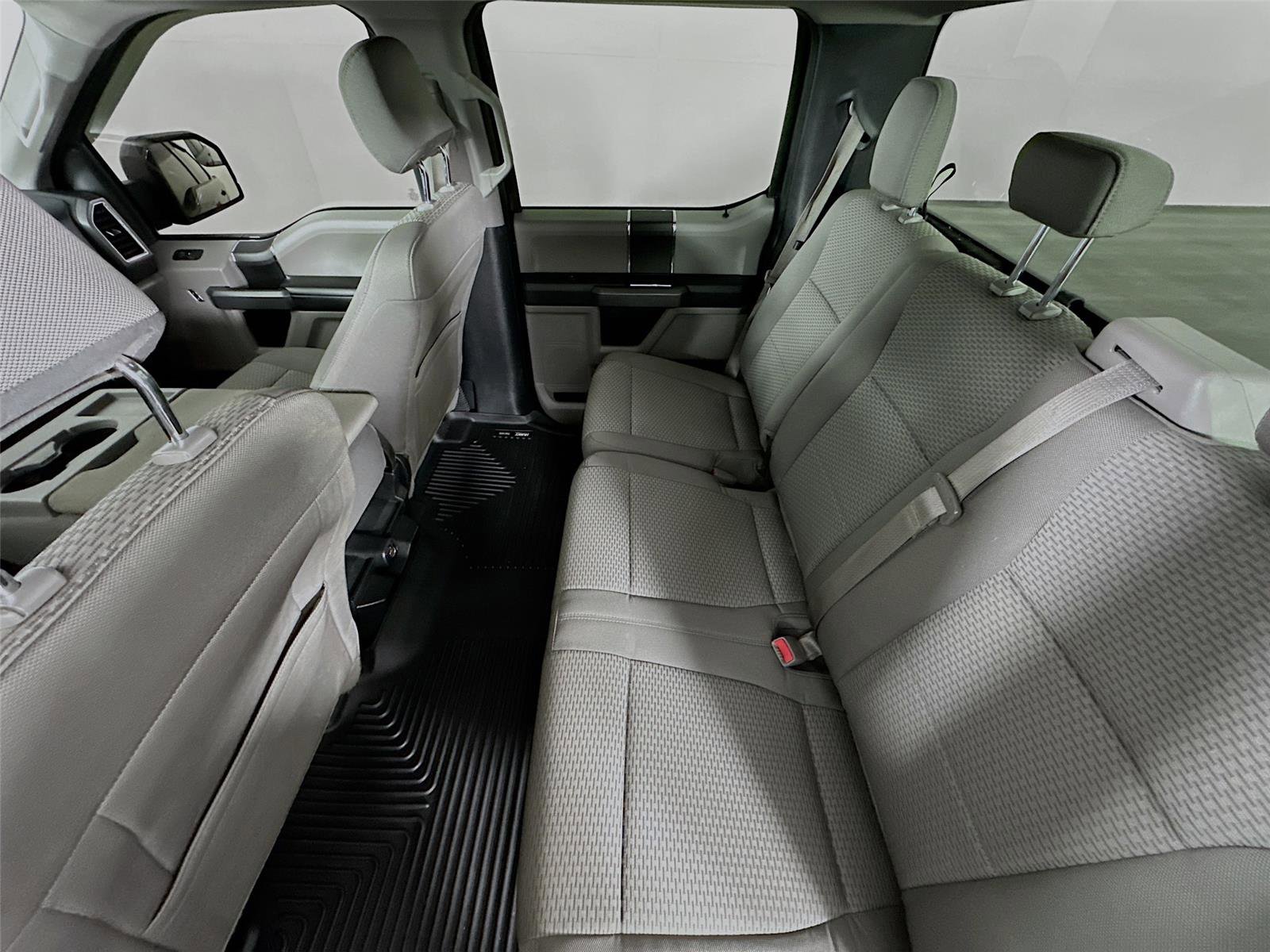 Used 2016 Ford F150 XLT image 30