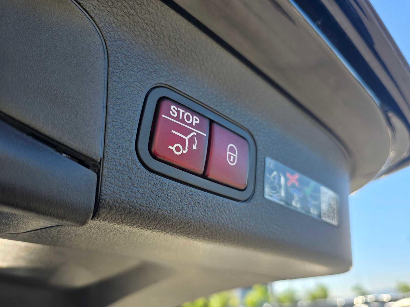 Used 2025 Mercedes-Benz GLS 450 4MATIC image 19