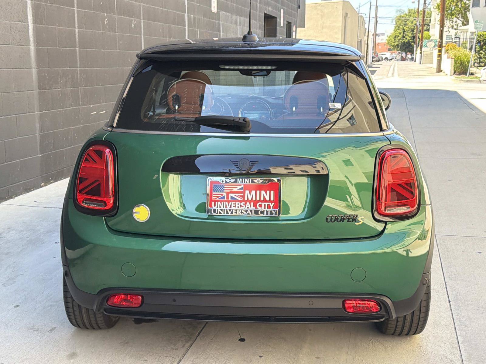 Certified 2024 MINI Cooper SE FWD image 4