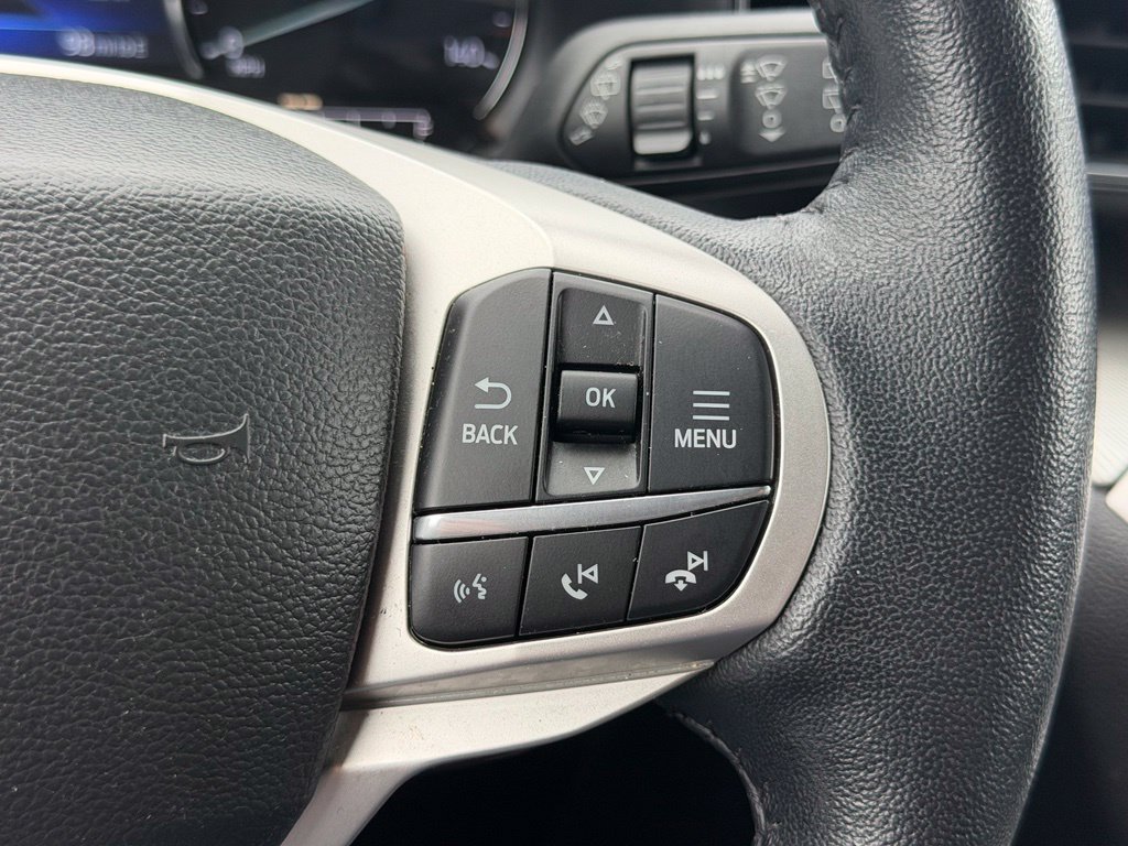 Used 2023 Ford Explorer XLT w/ Equipment Group 202A RWD image 29