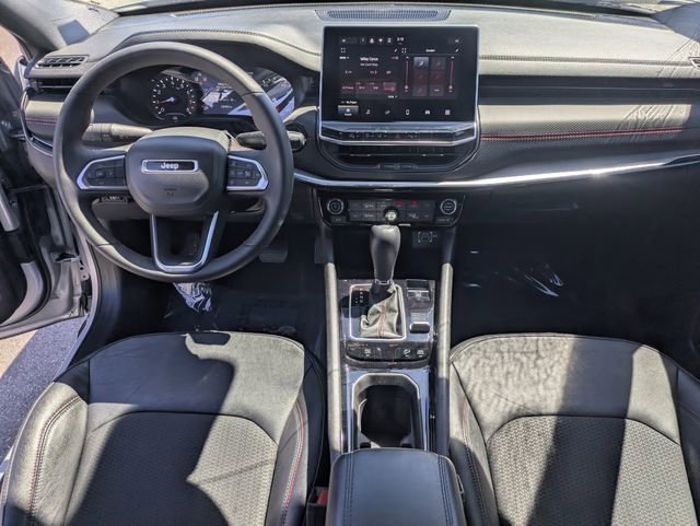 Used 2024 Jeep Compass Trailhawk AWD/4WD image 17
