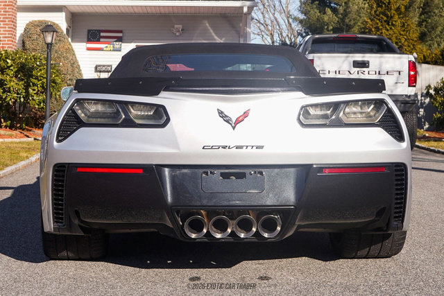 Used 2015 Chevrolet Corvette Z06 w/ 3LZ Preferred Equipment Group RWD image 17