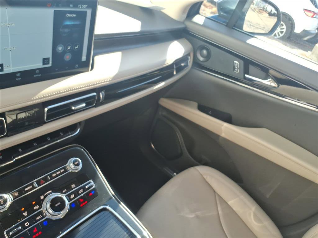 Certified 2023 Lincoln Nautilus Reserve w/ Equipment Group 201A image 22