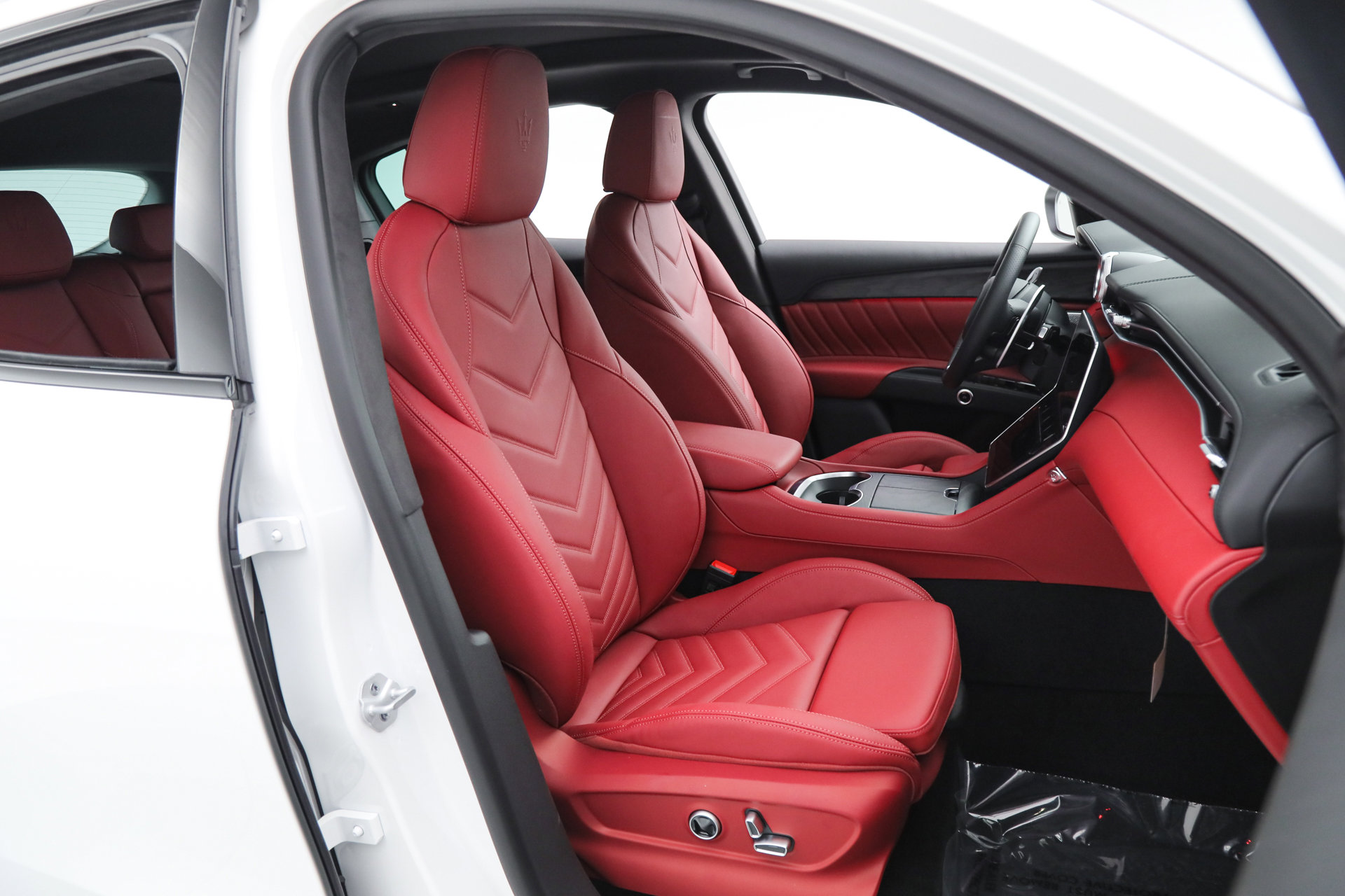New 2026 Maserati Grecale Modena AWD/4WD image 13