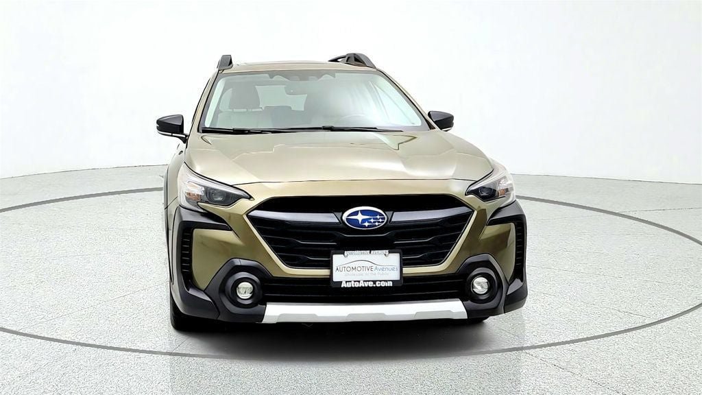 Used 2023 Subaru Outback Limited AWD/4WD image 2