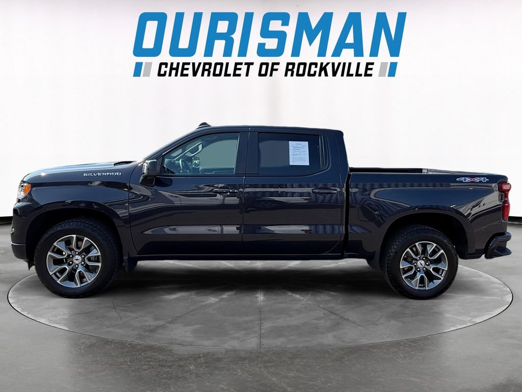 Used 2024 Chevrolet Silverado 1500 RST w/ Convenience Package II AWD/4WD image 3