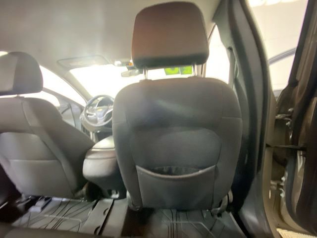 Used 2023 Chevrolet Malibu LS image 36