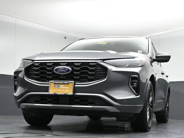 Certified 2023 Ford Escape ST-Line Elite w/ Premium Technology Package AWD/4WD image 36