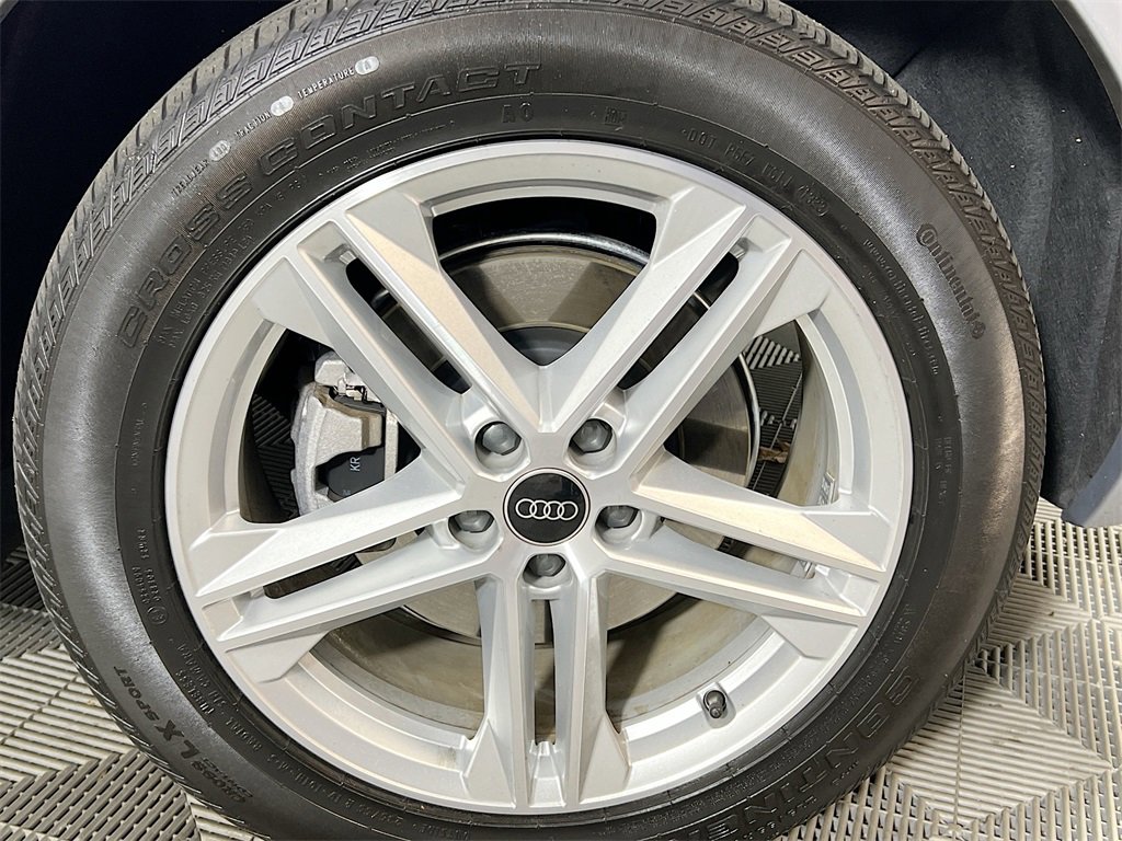 Used 2023 Audi Q5 e Premium Plus w/ Premium Plus Package image 32