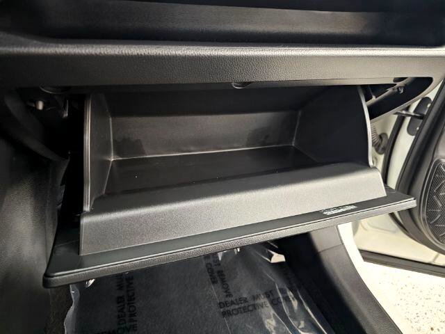 Used 2022 Toyota RAV4 XLE w/ Convenience Package image 22