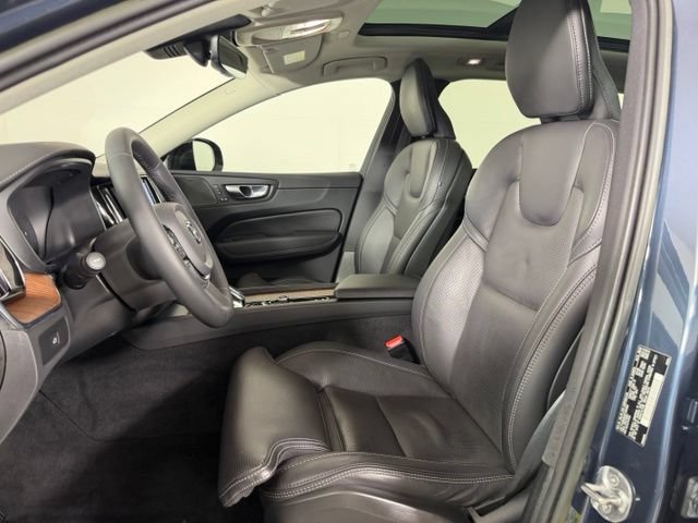 Used 2023 Volvo XC60 B6 Ultimate w/ Protection Package Premier AWD/4WD image 18