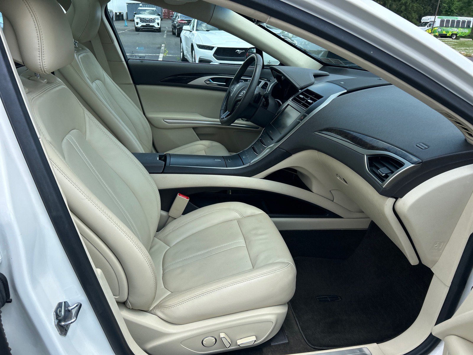 Used 2013 Lincoln MKZ AWD image 15