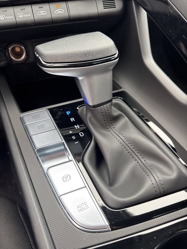 New 2026 Hyundai Elantra Hybrid FWD image 11