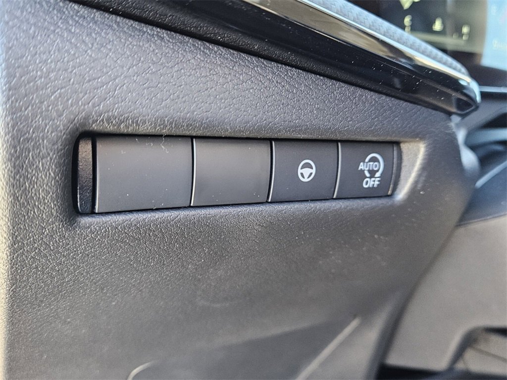 New 2026 Nissan Kicks SR w/ Cold Weather Package image 25