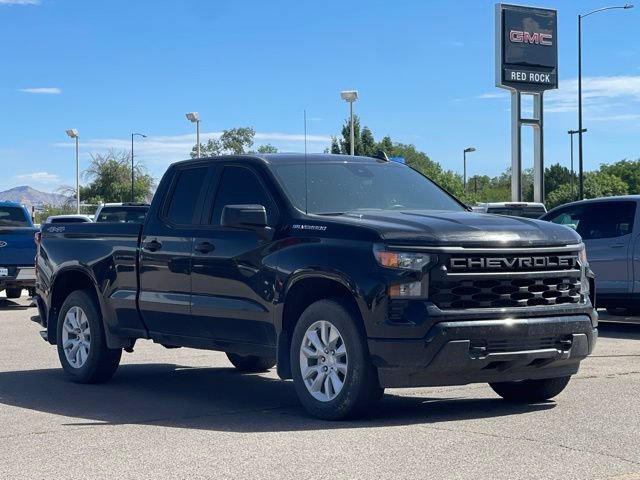 Used 2025 Chevrolet Silverado 1500 Custom AWD/4WD image 2