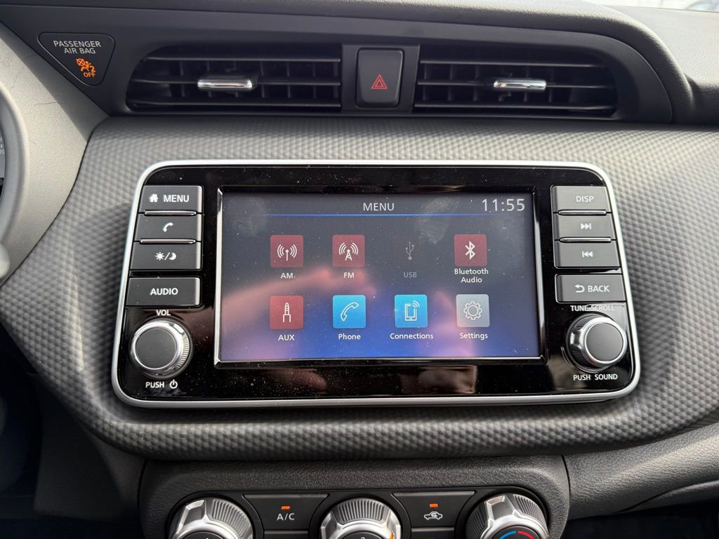 New 2025 Nissan Kicks Play S image 27