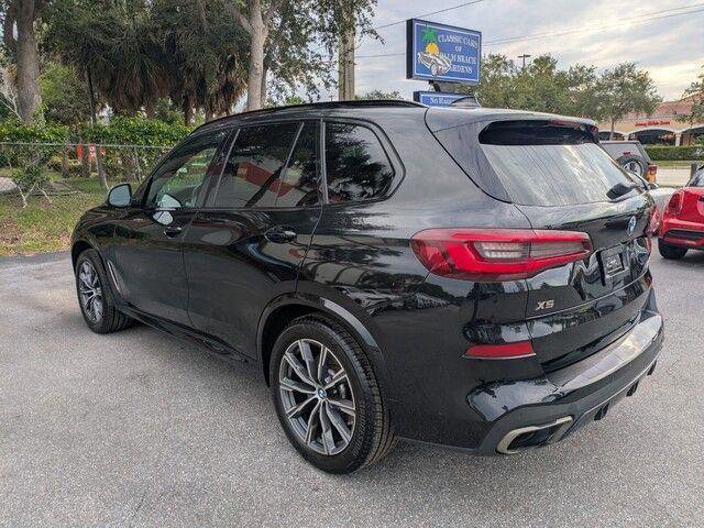 Used 2021 BMW X5 M50i AWD/4WD image 5