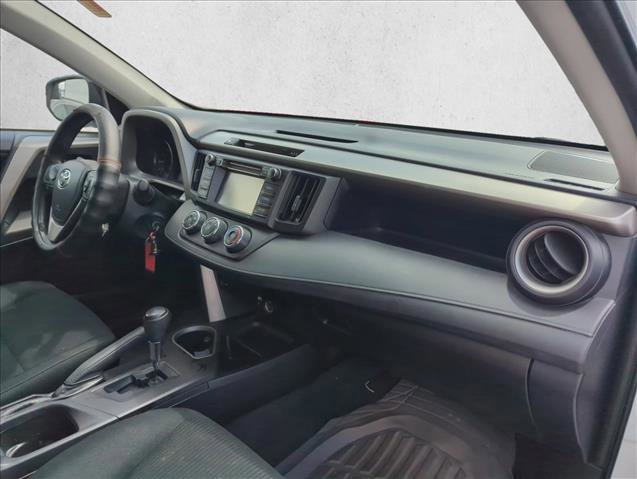 Used 2017 Toyota RAV4 LE image 28