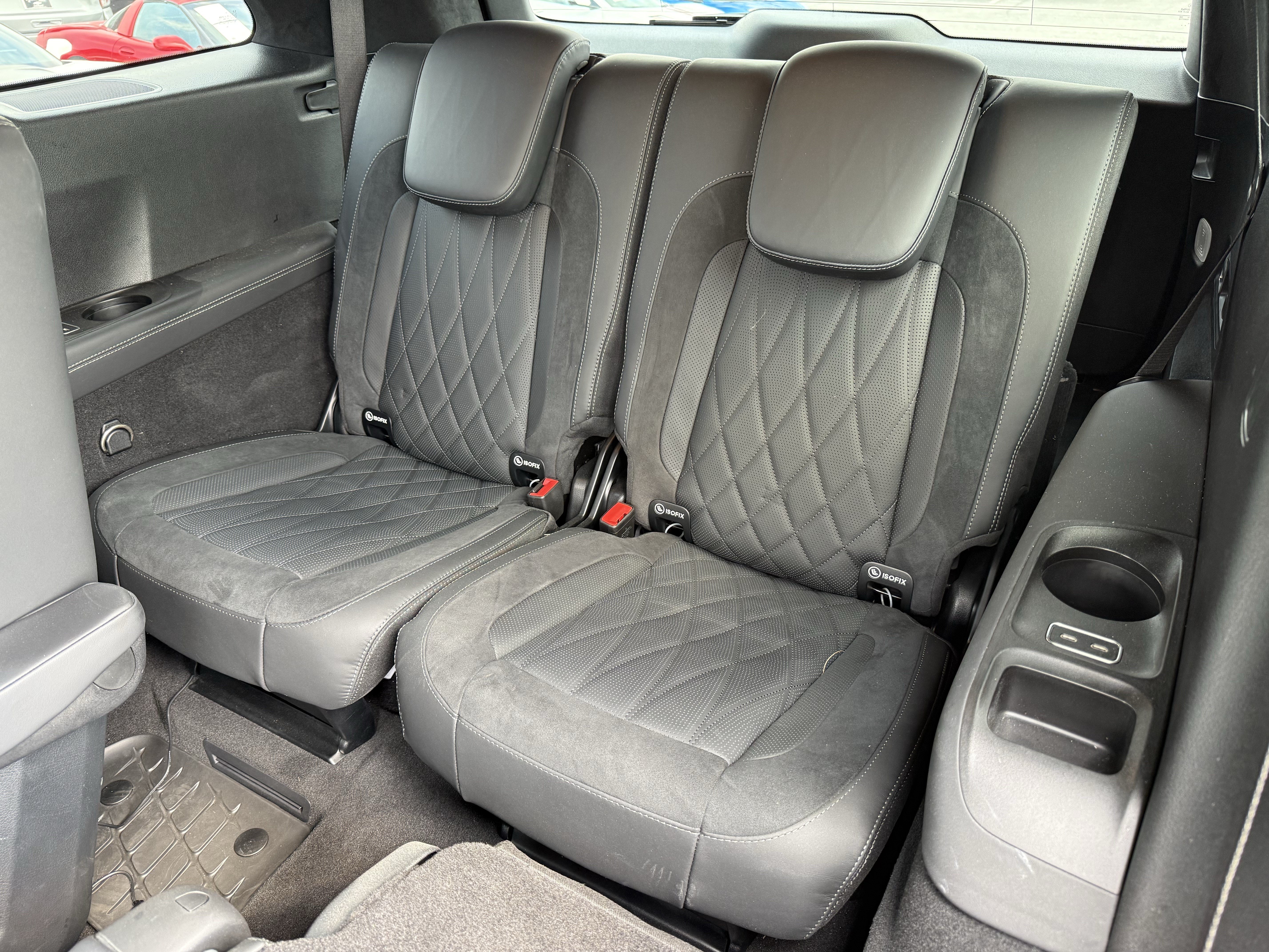 Used 2024 Mercedes-Benz GLS 63 AMG 4MATIC image 32