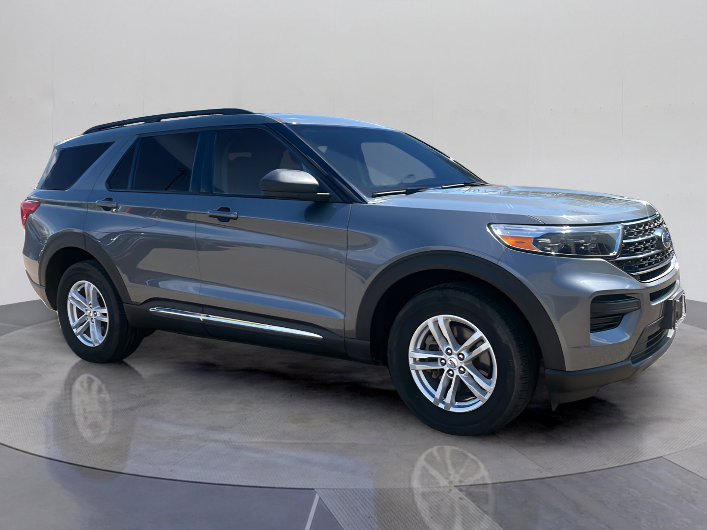 Certified 2023 Ford Explorer XLT AWD/4WD image 8