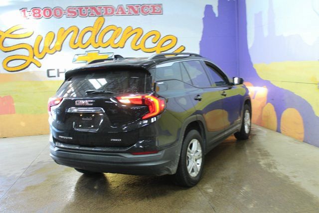 Used 2019 GMC Terrain SLE w/ Driver Convenience Package image 4
