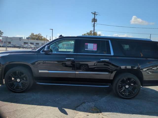 Used 2018 Cadillac Escalade ESV Luxury image 9