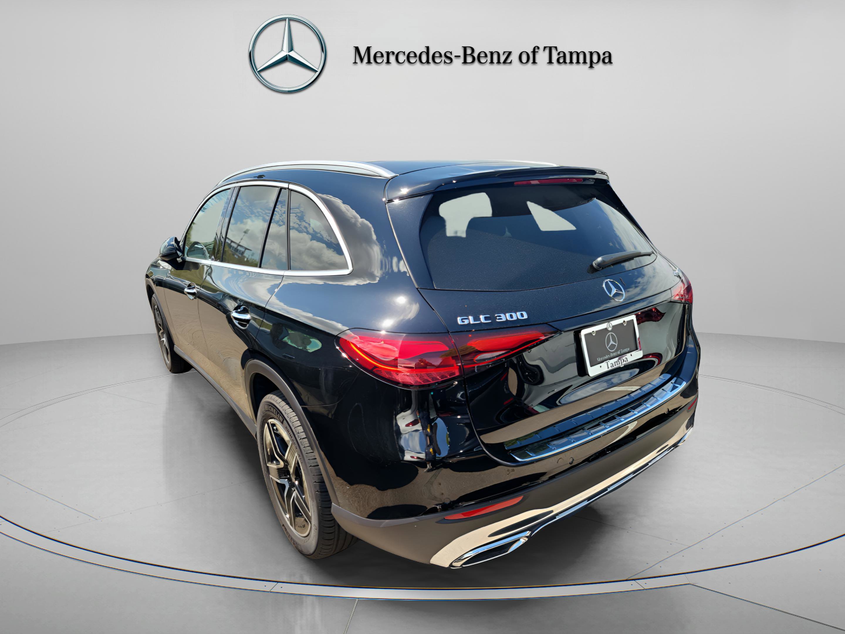 Certified 2026 Mercedes-Benz GLC 300 4MATIC image 3