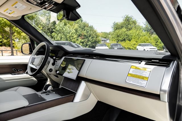 New 2026 Land Rover Range Rover SE AWD/4WD image 15